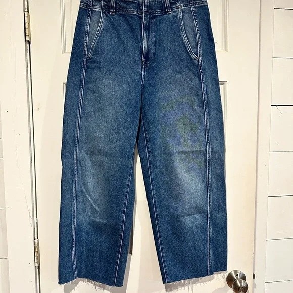 Madewell Women's Straight Leg Jeans in Blue - Picture 2 of 6
